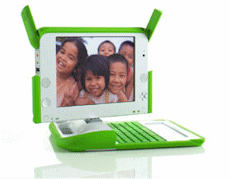Die ersten Geräte des Modells XO laufen vom Band (Foto: laptop.org)