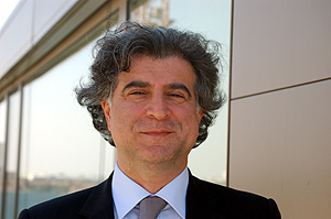 Armin Sharifpour, Leiter Competence Center Professional Services bei BEKO (©mbbeller)