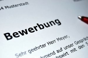 Bewerbung: Offenheit versus Anonymität (Foto: pixelio.de/Anton Porsche)