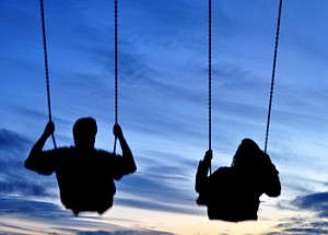 Mann und Frau: Sehnsüchte bändigen hilft der Liebe (Foto: aboutpixel/runtowater)