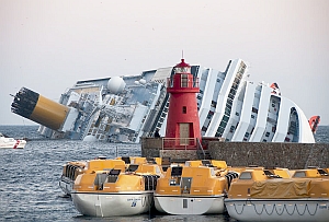 Costa Concordia: Haverie vor Italiens Küste (Foto: Wikimedia/Roberto Vongher)