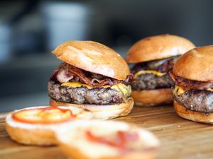 Burger: Bilder steigern Appetit auf Ungesundes (Foto: pixabay.com, Free Photos)