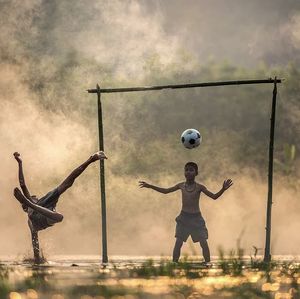 Kinder beim Fußball: Sport trotz Herzfehler wichtig (Foto: sasint, pixabay.com)