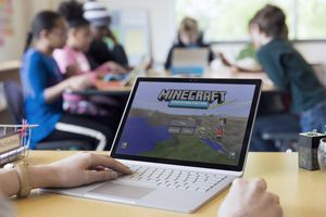 Schul-Spiel: Jetzt auch für Chromebooks (Foto: mojang.com/microsoft.com)