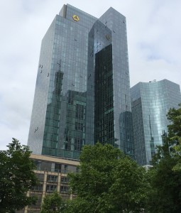 Commerzbank-Gebäude: 100 Konten von Kriminellen gekapert (Foto: pixabay.com, danielmarx)
