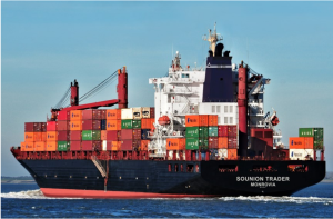 Containerschiff mit der neuen hocheffizienten Abgasreinigungsanlage (Foto: lomarshipping.com)