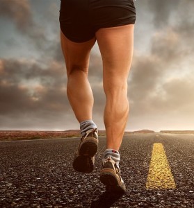 Laufen: Viel Bewegung hilft nachweisbar gegen Depressionen (Foto: pixabay.com, kinkate)