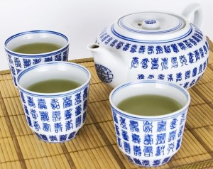 Chinesisches Porzellan mit kobaltblauen Mustern (Foto: gadost0, pixabay.com)