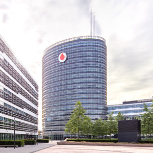 Vodafone-Zentrale in Düsseldorf: Richter stellen unlautere Vertriebspraxis ab (Foto: vodafone.de)