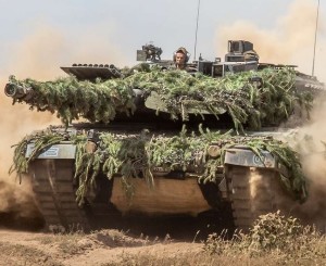 Deutscher Leopard-Panzer: Aufrüstung der Bundeswehr laut Report zu langsam (Foto: bundeswehr.de)