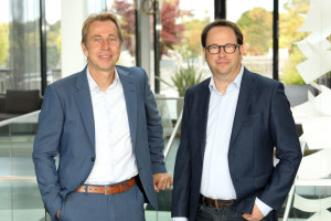 Matthias Lemenkühler, CPTO, (l) und Haiko van Lengen, CEO der xSuite Group (Cornelia Hansen)