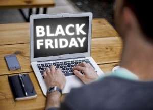 Black Friday: Viele Verbraucher suchen online nach Schnäppchen (Bild: pixabay.com, un-perfekt)