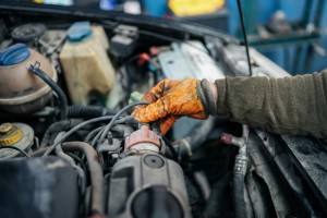 Getriebeprobleme oder Motorschäden als Problem beim Autoverkauf (Foto: Nasser Autohandel)